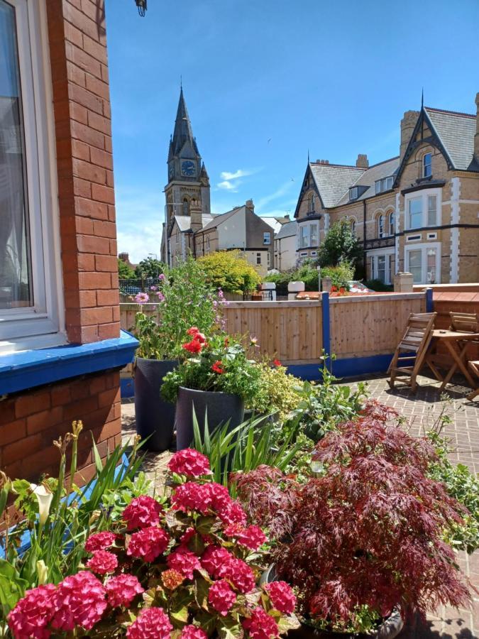 Gabriel Guesthouse Rhyl Exterior foto