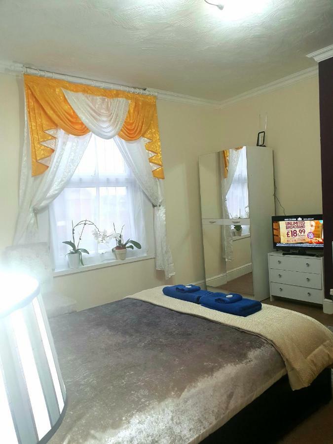 Gabriel Guesthouse Rhyl Exterior foto